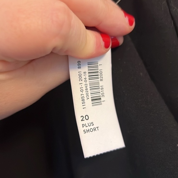 Old Navy Plus size SHORT black work pants - Picture 6 of 9